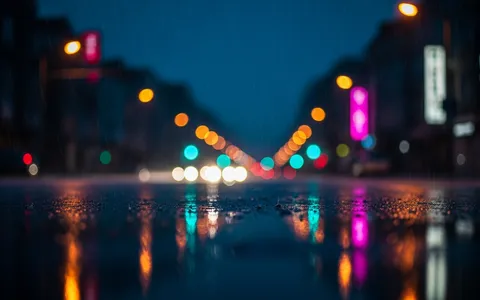 rainy-city-night+g6jb/28 loop preview