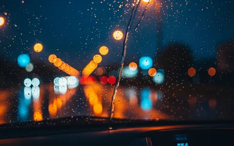 rainy-city-night+gh6u/17 loop preview