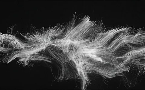 white-hole-particles+n3dk/16 loop preview