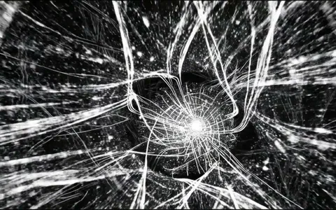 white-hole-radial-02+qayt/1 loop preview