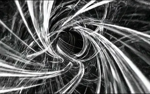 white-hole-swirling+jyb1/4 loop preview